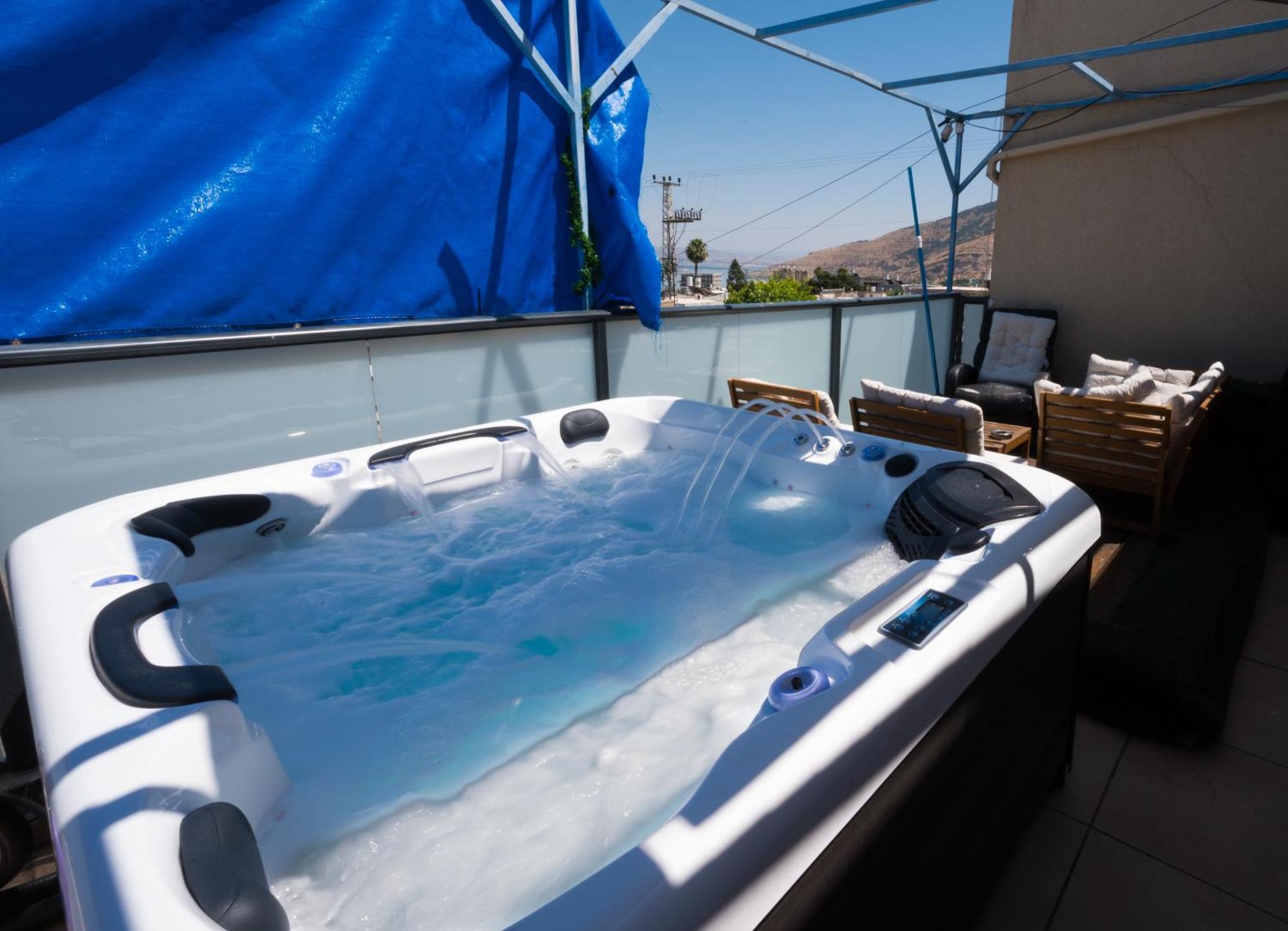 Levication 2 Bedrooms Pool&Jacuzzi Tiberias Buitenkant foto