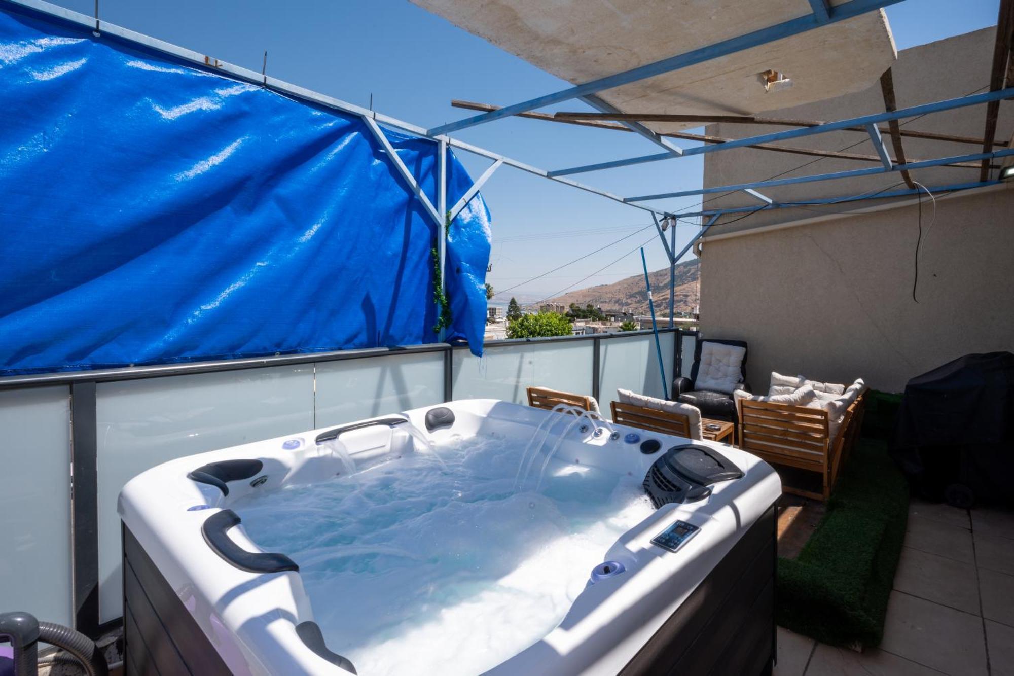 Levication 2 Bedrooms Pool&Jacuzzi Tiberias Buitenkant foto
